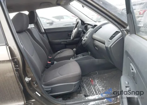 2013 Kia Soul z USA, uszkodzony, nr VIN KNDJT2A50D7521590